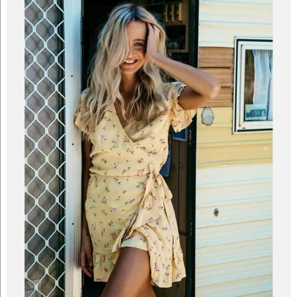 Billabong Floral Ruffle Mini Dress